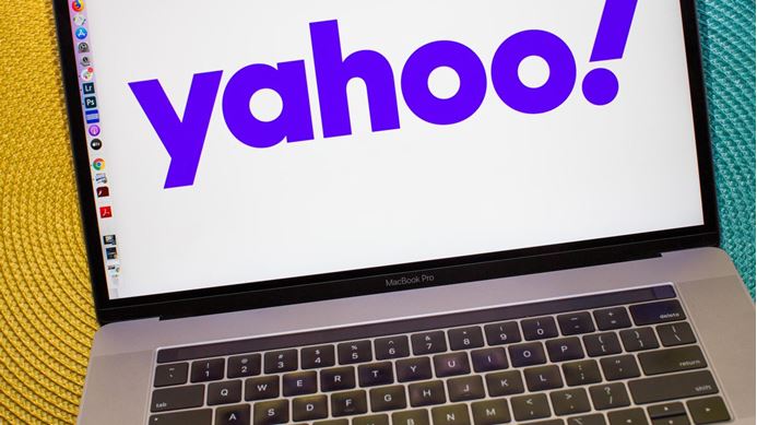 Yahoo, web hizmetleri şirketinin ülke içerisinde e-posta hizmetine vermiş olduğu desteği sona geldiği için  Çin’deki faaliyetlerini tamamen bitirme kararı aldığını açıkladı. 